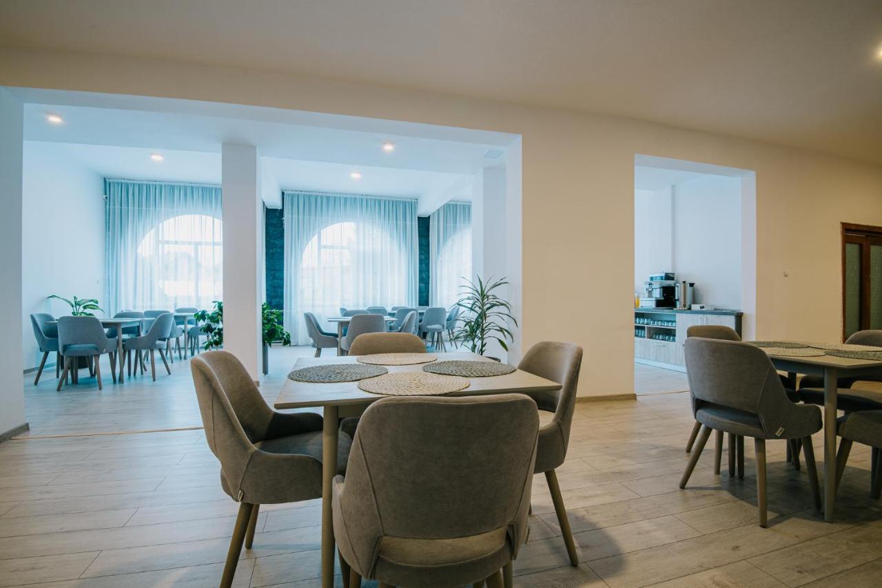 Vila Ursul Negru Совата Экстерьер фото