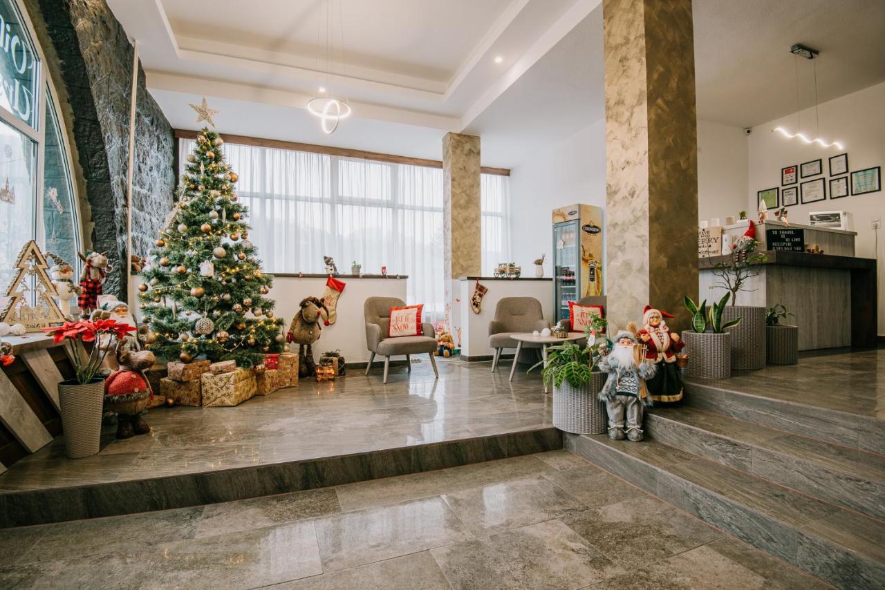 Vila Ursul Negru Совата Экстерьер фото